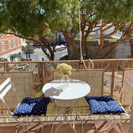 La Casa Di Bea Apartment *